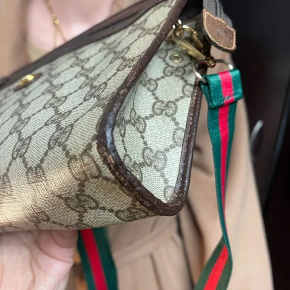 Authentic Gucci vintage GG canvas crossbody bag 97.01.037 (Q193) - Picture 5 of 16